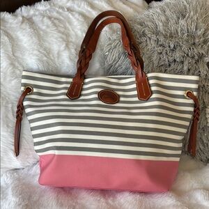 Dooney & Bourke tote